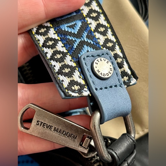 NWOT Steve Madden Black, Blue, and Cream Crossbody Bag - Picture 6 of 13